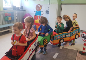 Zabawy ze Strażą Miejską - Grupa Żółta