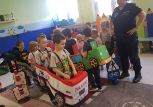 Zabawy ze Strażą Miejską - Grupa Zielona