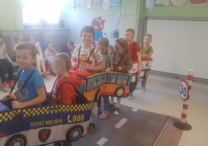Zabawy ze Strażą Miejską - Grupa Niebieska